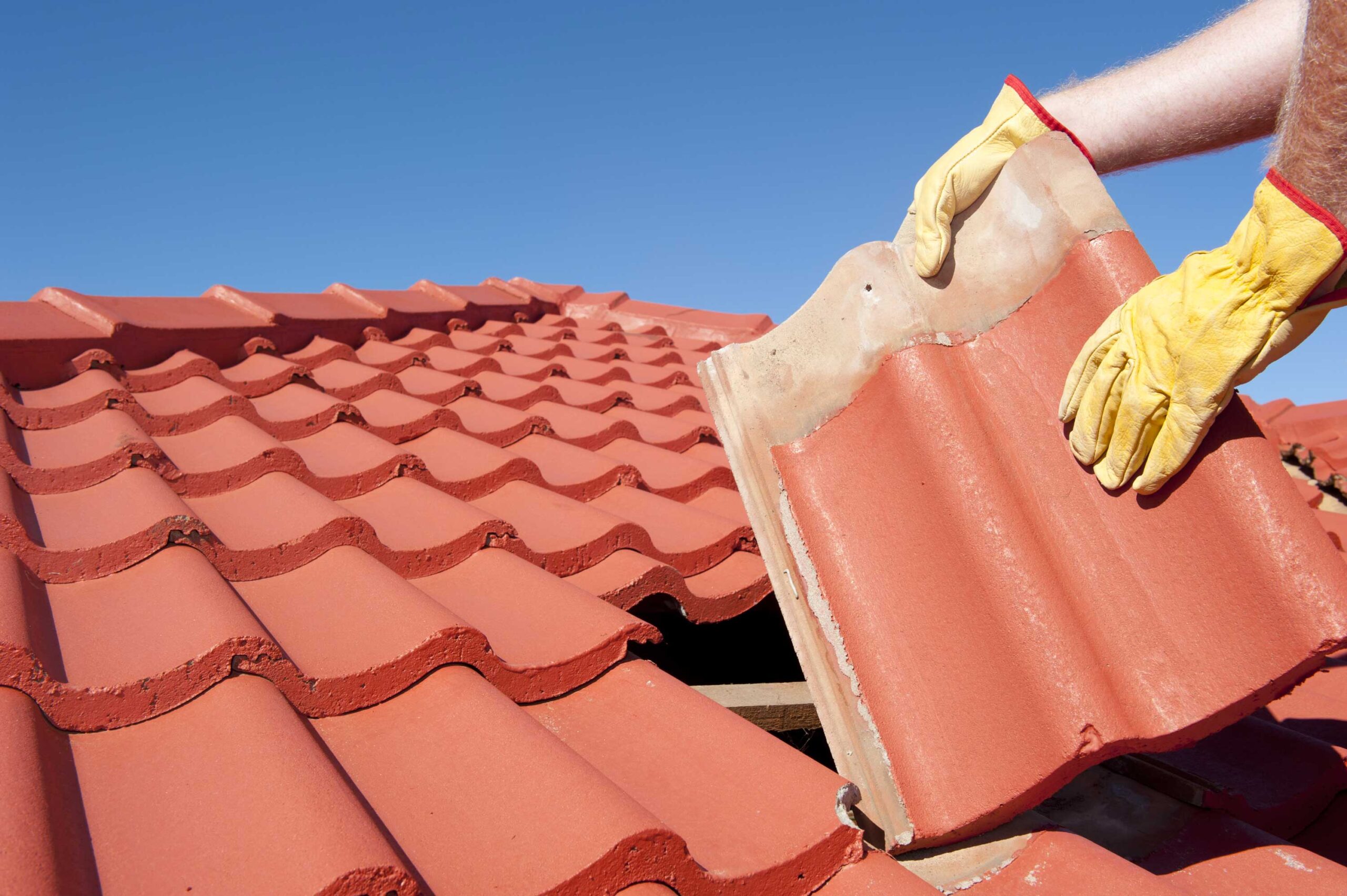 clay tile roofing benefits, clay tile roof features, clay tile roofing guide